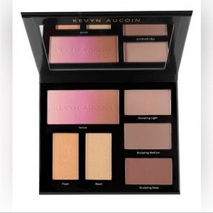 Kevyn Aucoin The contour book volume 3. BNIB